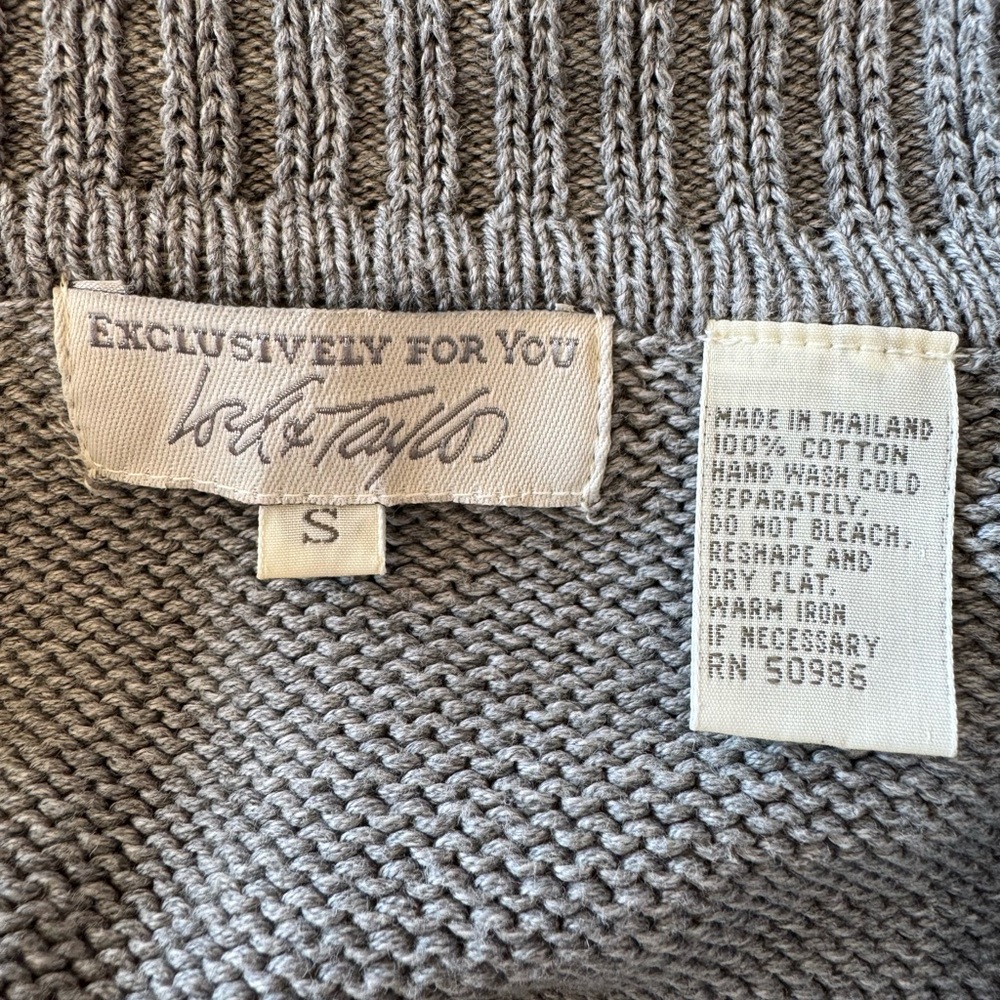 Elegant Gray Women's Bomber Jacket - Picture 2 of 6